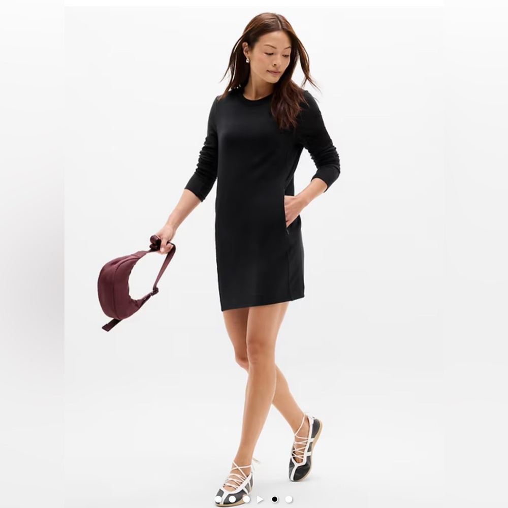 Athleta Coaster Luxe Sweatshirt Dress in Dusty Purple
